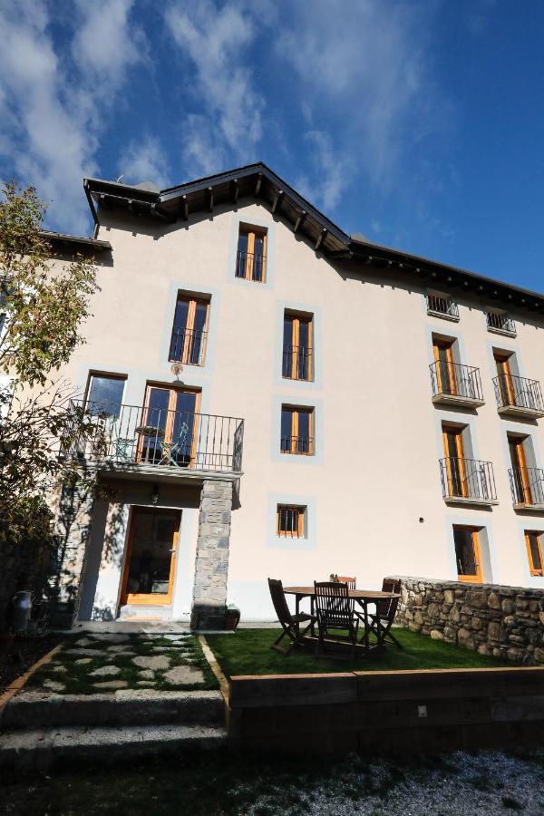 Domaine Agricole Cotzé / Casa rural Enveitg Esterno foto